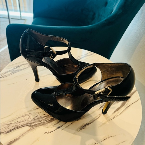 Colin Stuart T-Strap Mary Jane Black Patent High Heels Size 6.5 - Picture 4 of 4